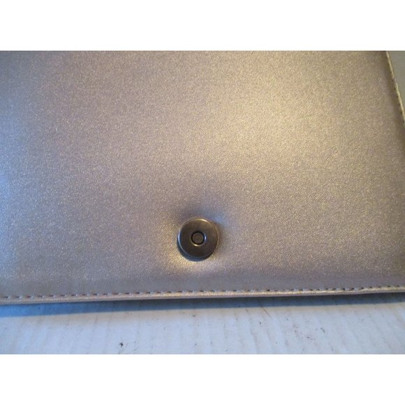 *Neiman Marcus Champagne Gold Envelope Clutch Chevron Stitched Quilted Design - Picture 5 of 8